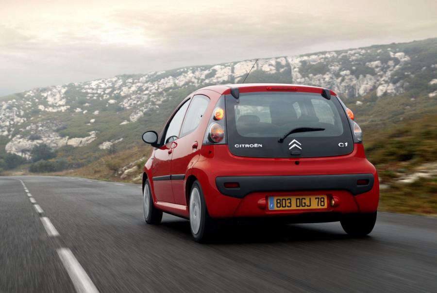  Citroen C1 2001 года  (фото 22 из 74)